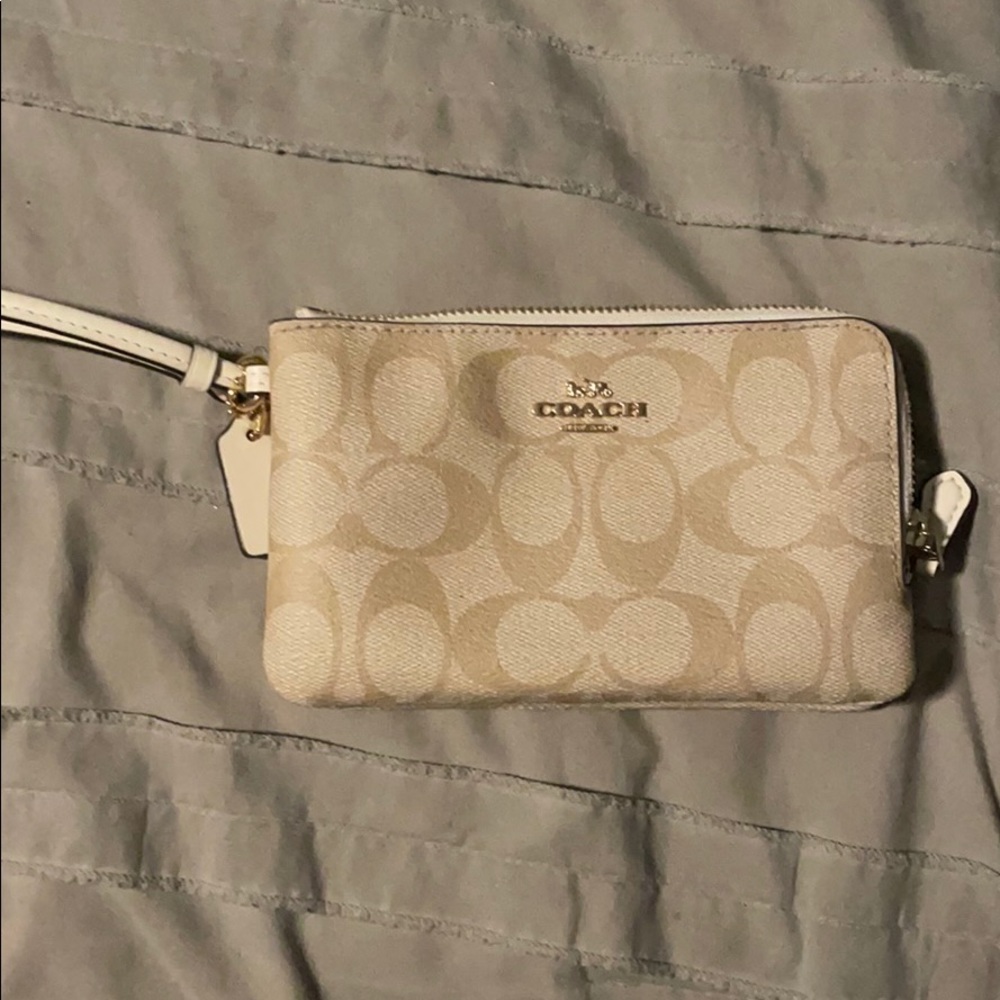 Vintage coach wristlet